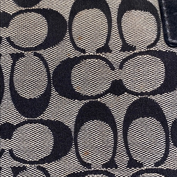 Coach purse! - Picture 4 of 5